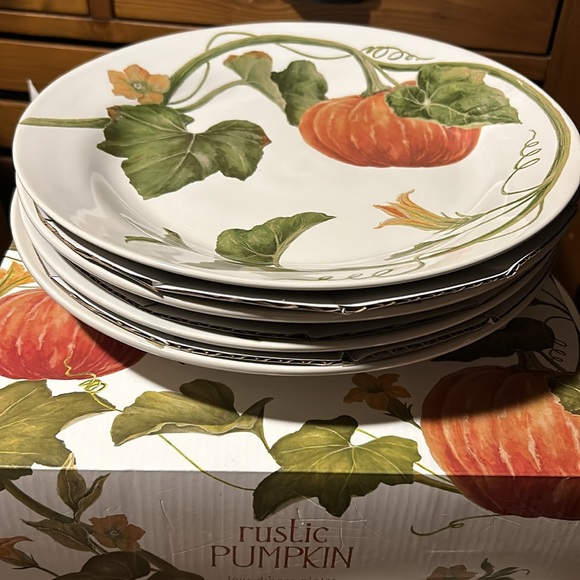 Pottery Barn Rustic Pumpkin Dinner Plates BNIB - Picture 2 of 7